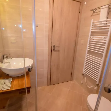 Апартамент Tarnovgrad - Free Parking Велико Търново