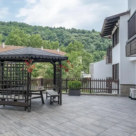 Tarnovgrad - Free Parking