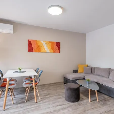 Tarnovgrad - Free Parking Apartment *