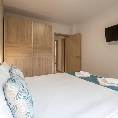 Apartment Tarnovgrad - Free Parking