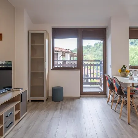 Tarnovgrad - Free Parking Apartment