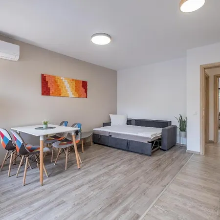 Tarnovgrad - Free Parking Apartment
