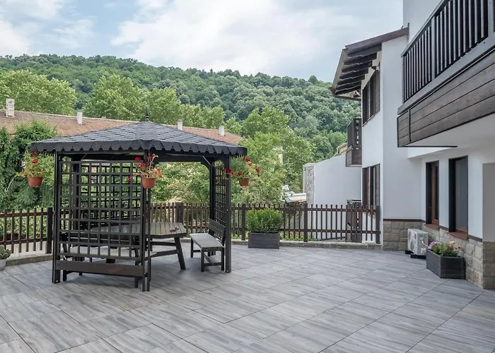 Tarnovgrad - Free Parking